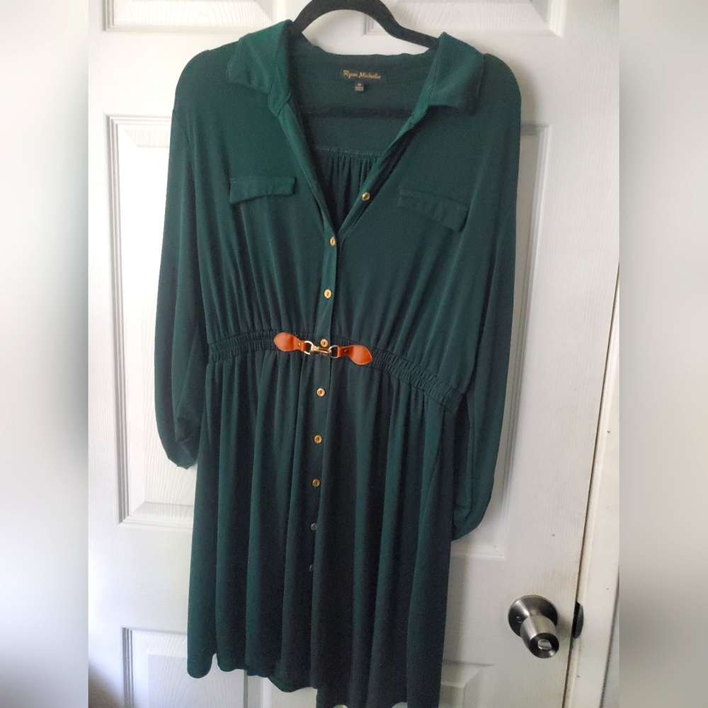 Ryan Michelle Plus Size M Hunter Green Button Up Dress Poly Spandex Stretch